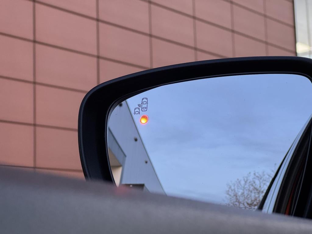 Nissan Micra 0.9 ig-t tekna nl-auto, luxe uitvoering!