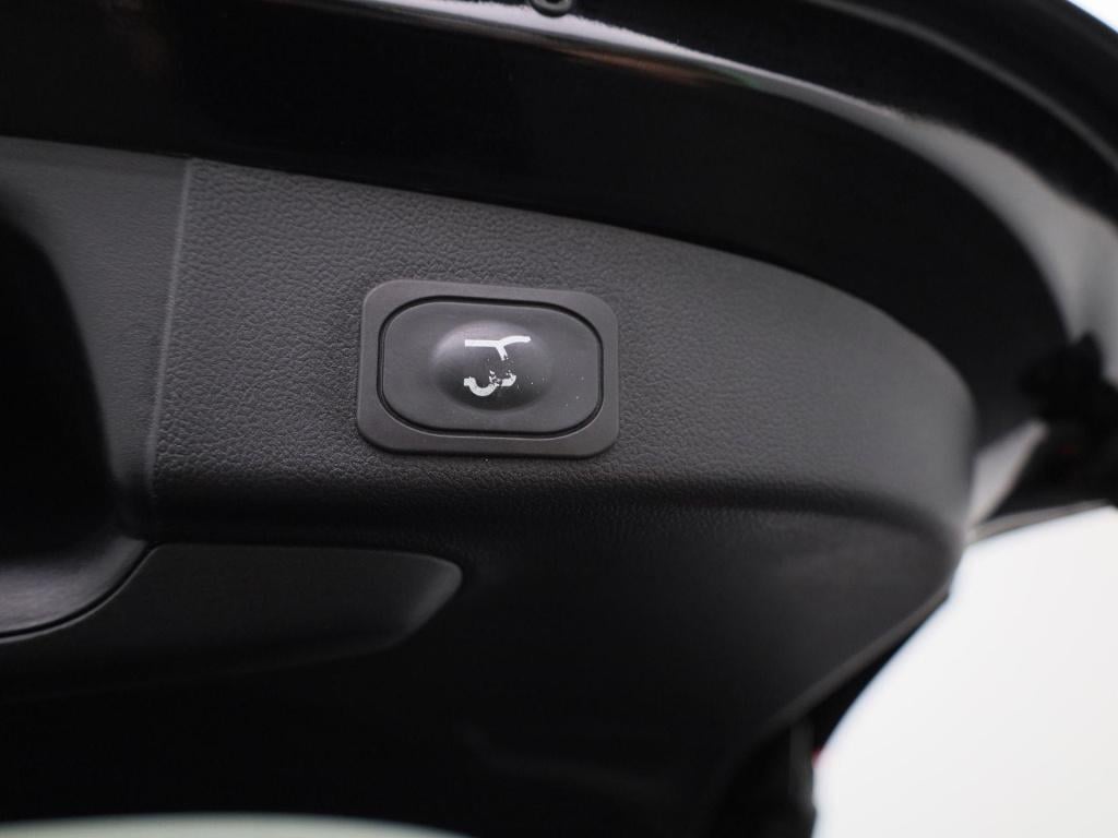 Ford Focus wagon 1.0 ecoboost st line x business | climate control | adapti