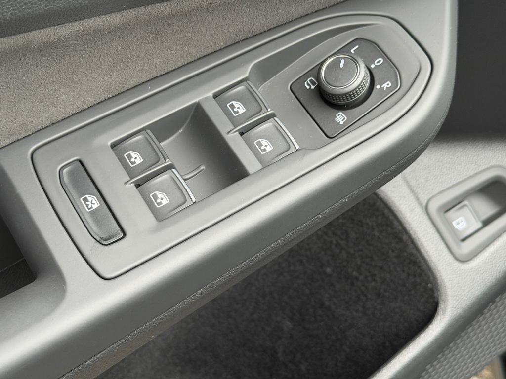 Volkswagen Golf 1.5 ehybrid style | trekhaak | camera | iq light | head up 