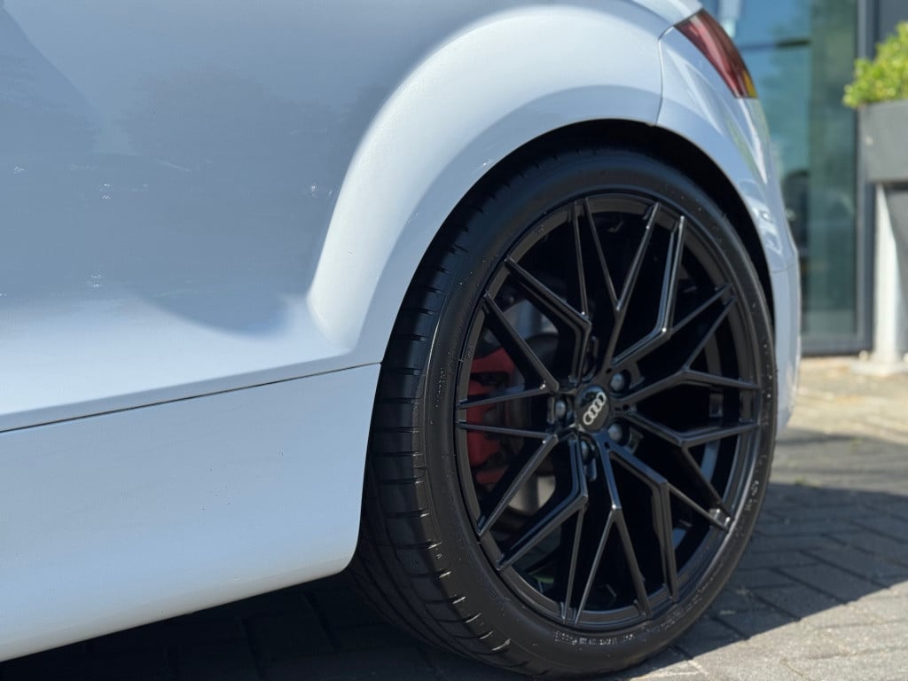 Audi TT 1.8 tfsi * leder * xenon / led * nap