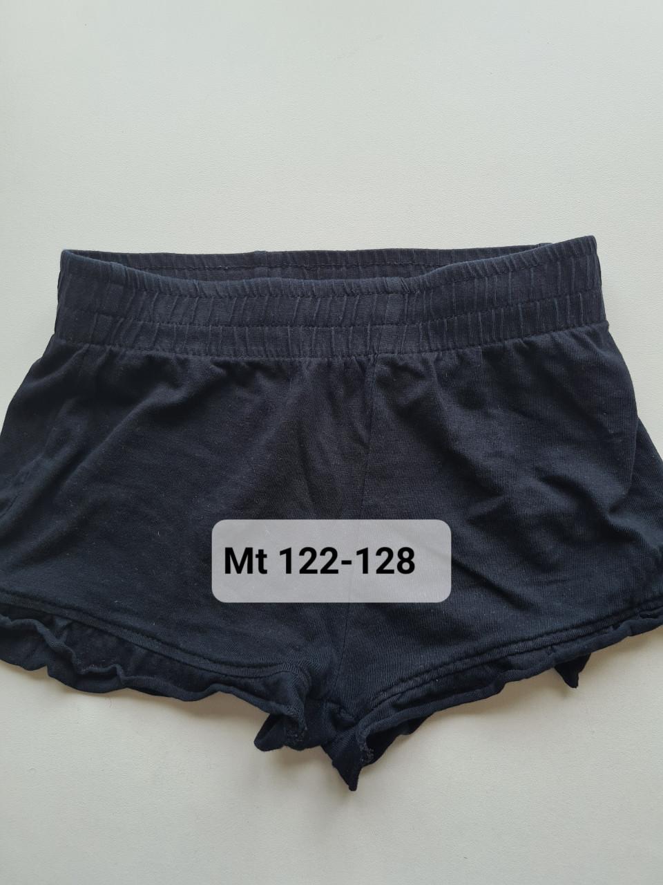 Zwart kort broekje van Zeeman Mt 122-128