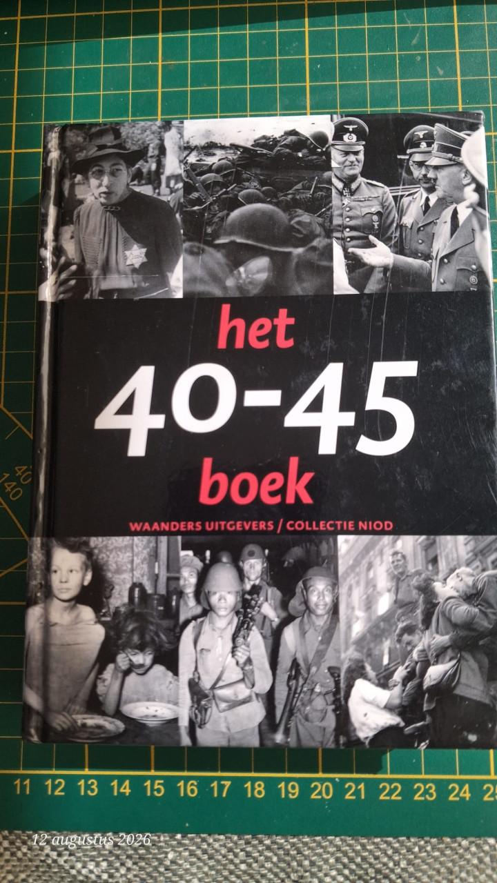 Hét 40-45 boek