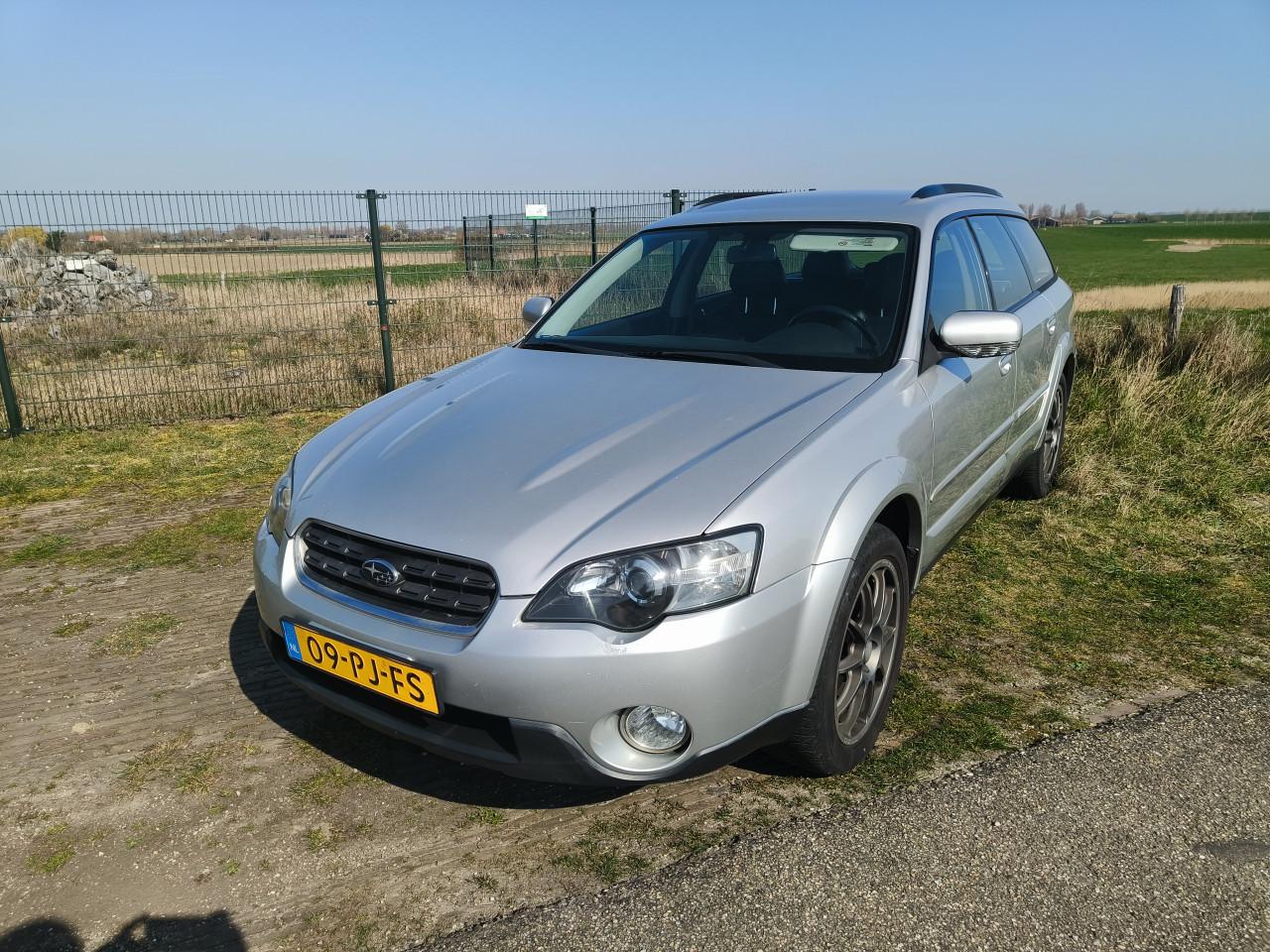 Subaru Outback 2.5i AWD