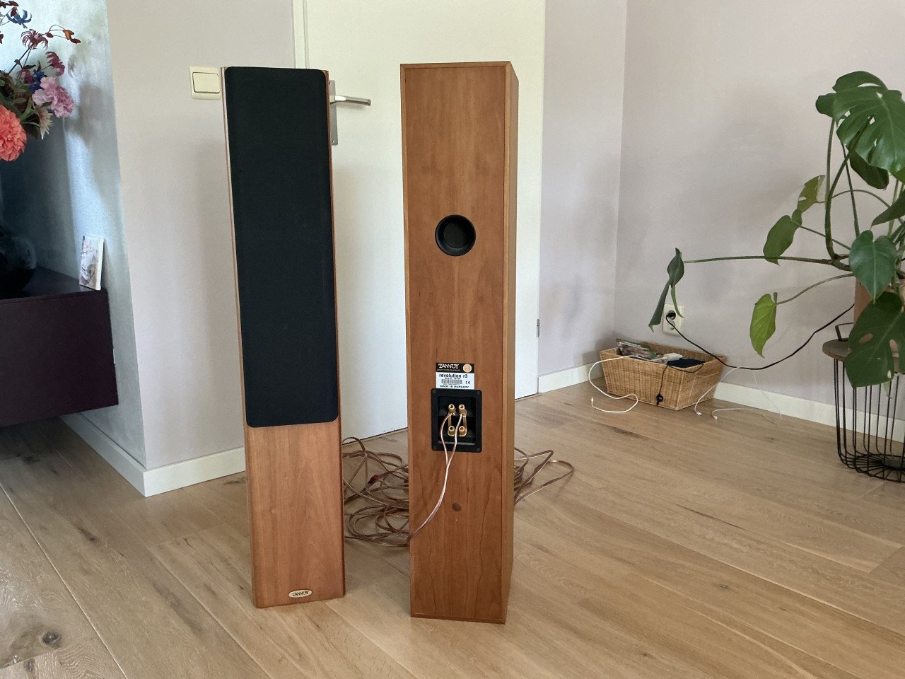 Geluidsapparatuur Linn met Tannoy R3 geluidsboxen