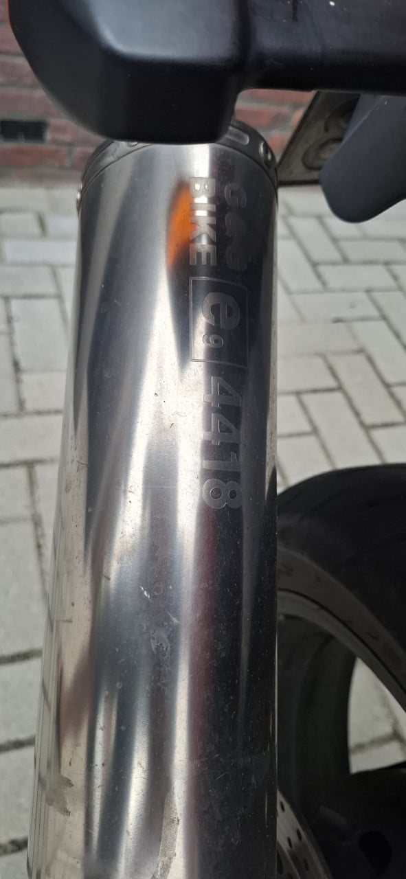 Yamaha Fazer FZS 600  Rood