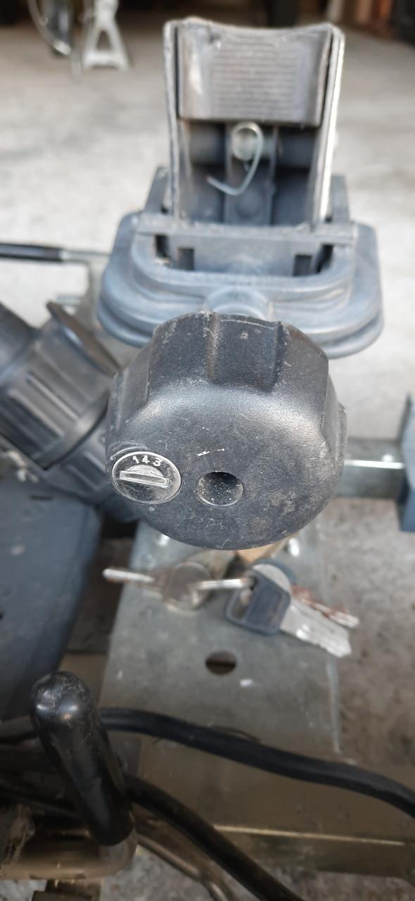 Fietsendrager voor 2 elektr fietsen twinny load kantelbaar