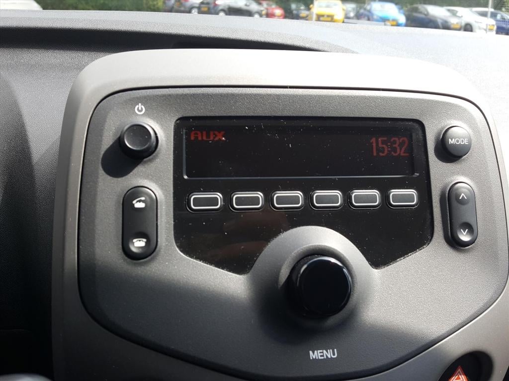 Peugeot 108 active 1.0 e-vti 72pk 5d airco | led-verlichting | radio | blue