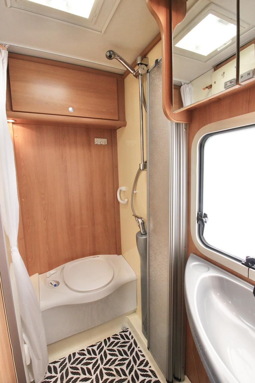 Dethleffs Advantage T6501 (Vast lengtebed, In nieuwstaat!!!)