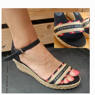 Tommy Hilfiger sleehak sandalen – maat 38