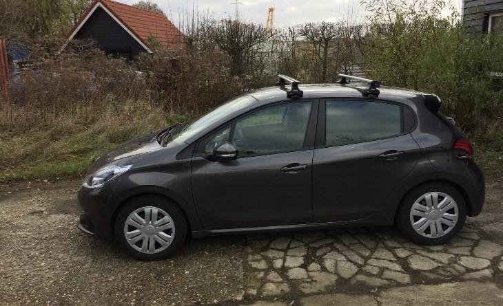 Peugeot 208 2018 54dkm airco navi pdc