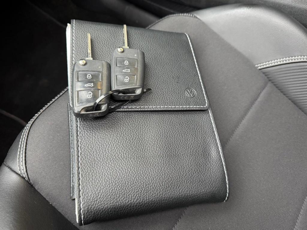 Volkswagen Polo 1.0 tsi highline - led - schuif/kantel dak - lm