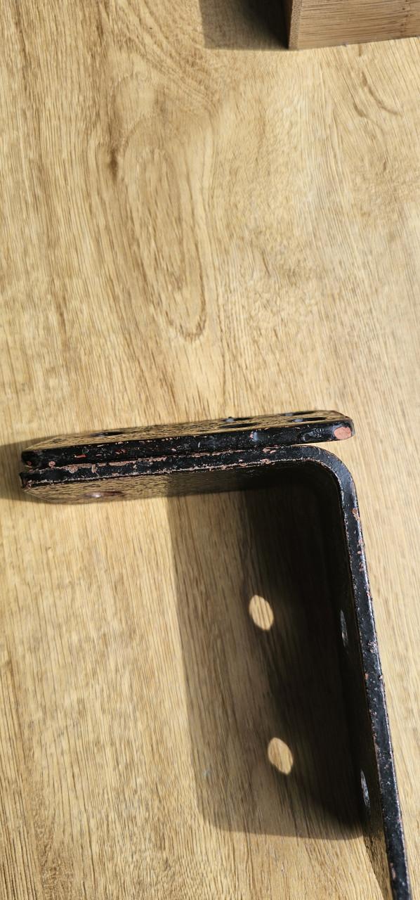 Ijzeren  beugel voor hangslot afsluiting