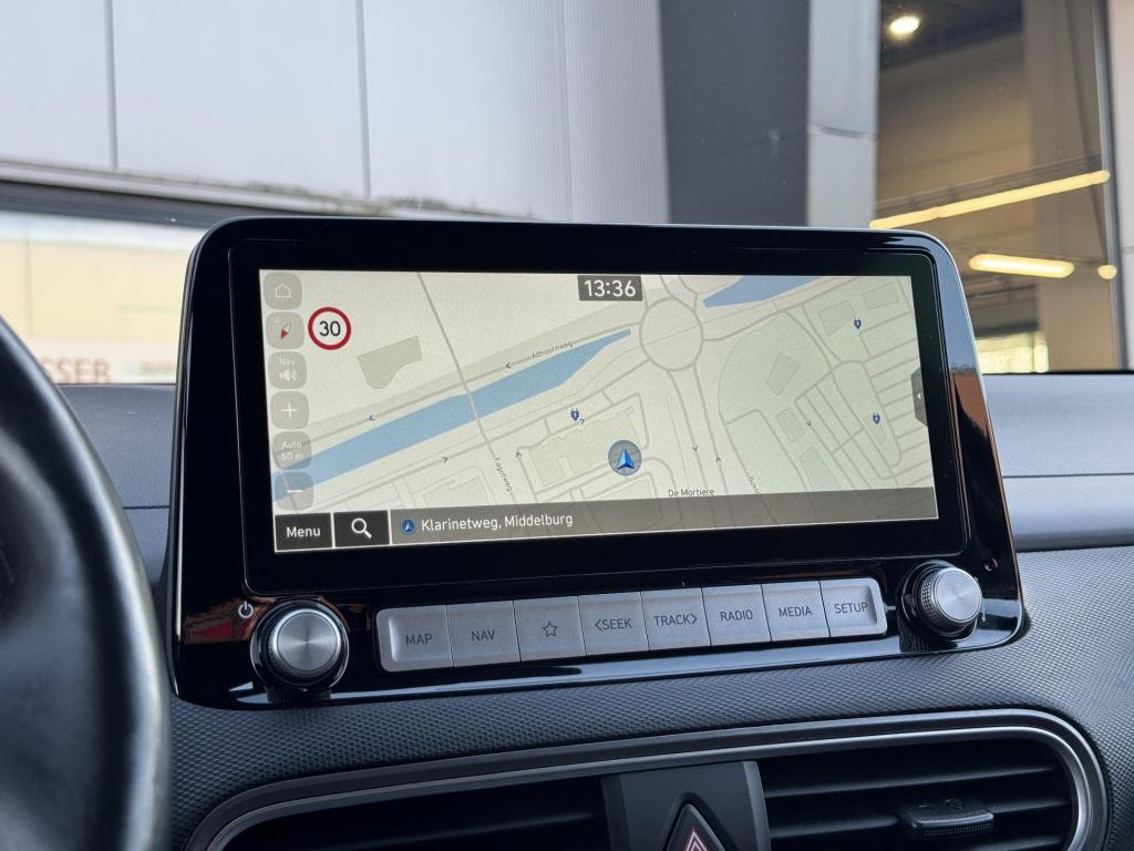 Hyundai Kona ev premium 64 kwh soh 97%, 3-fase lader nl-auto!