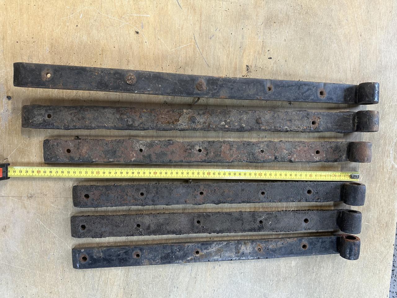 Smeedijzeren en stalen deurhengen