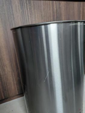 Hoge waston Brabantia RVS, met eenhouten deksel