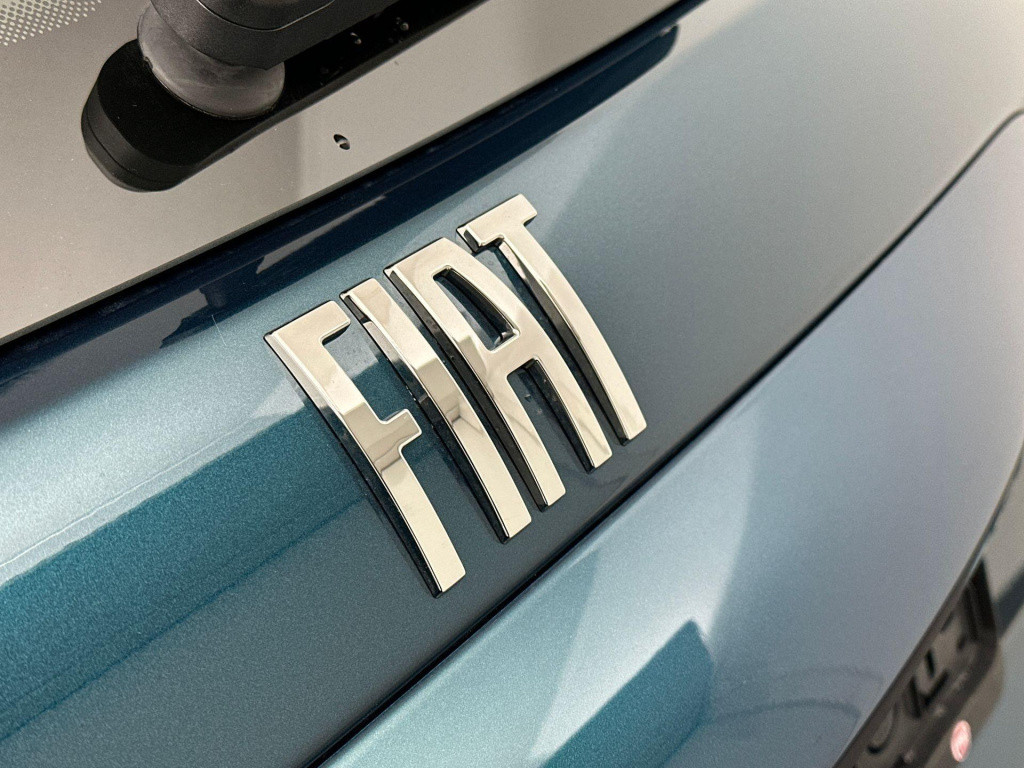Fiat 600 1.2 hybrid urban | apple & android carplay | parkeersensoren | led
