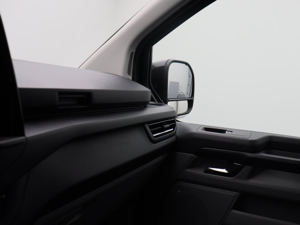 Ford Transit Custom 320 2.0 tdci l2h1 limited | demo | 170 pk automaat | du