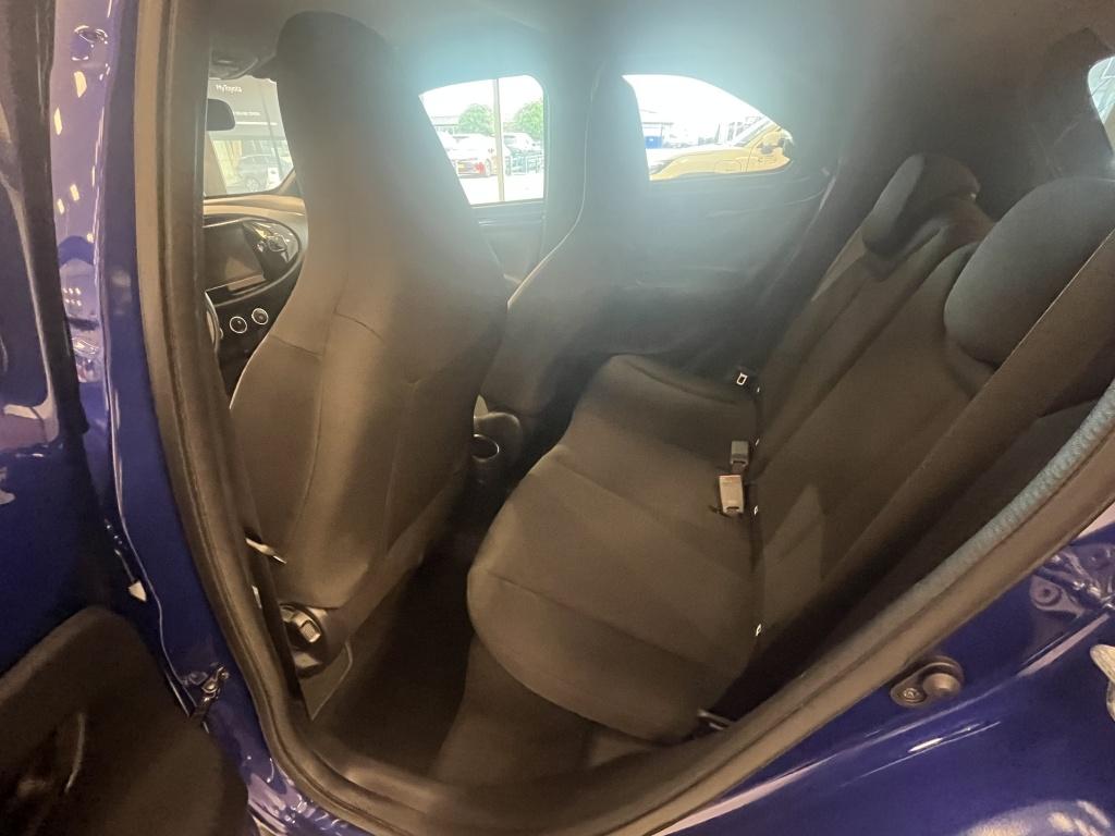 Toyota Aygo X 1.0 vvt-i mt play