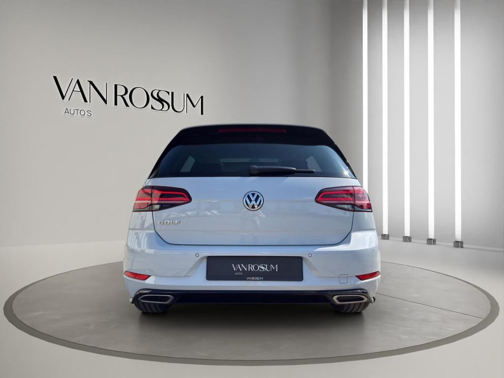 Volkswagen Golf 1.5 tsi highline business r pano | stoel/stuur verwarming |