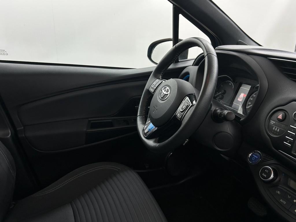 Toyota Yaris occasion 1.5 hybrid y20 gold edition | blauw | tweedehands toy