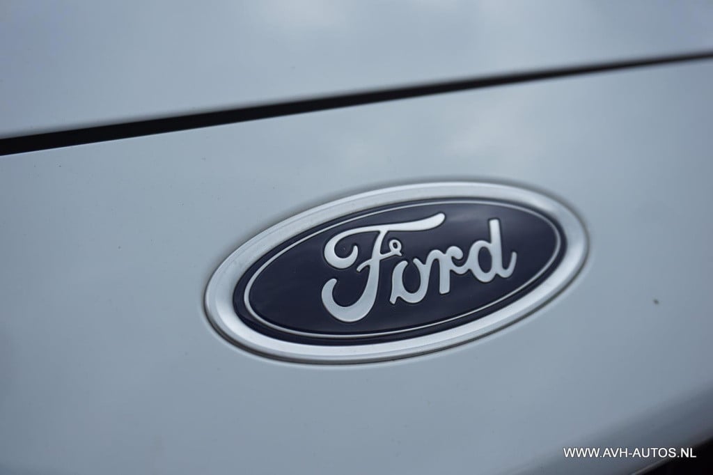 Ford Mondeo wagon 1.5 st line