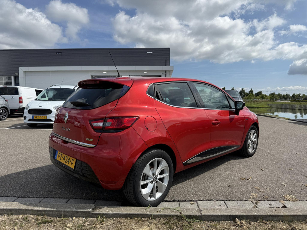 Renault Clio 0.9 tce limited cruise control | parkeersensoren | ac | dab | 