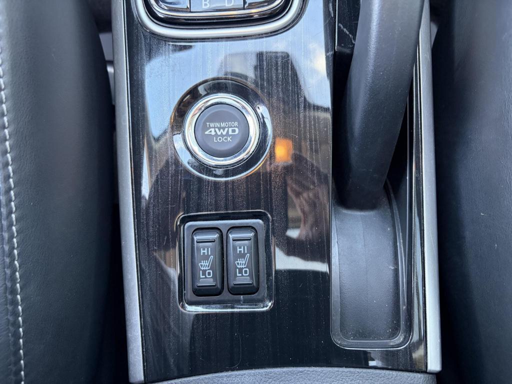 Mitsubishi Outlander 2.0 phev instyle+