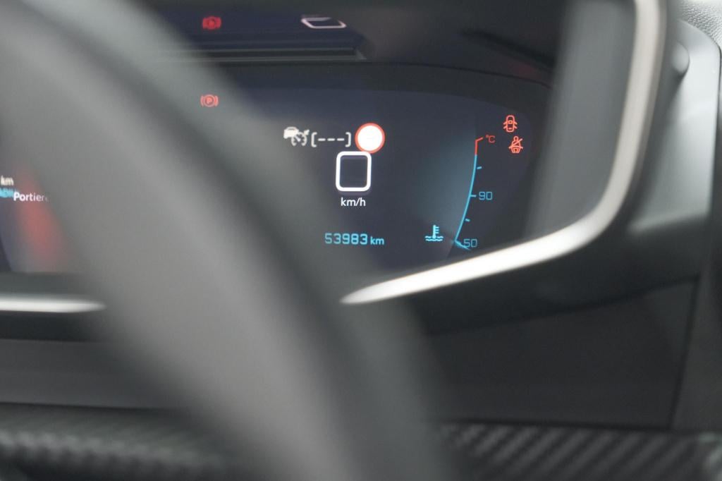 Peugeot 2008 puretech 130 allure | camera | adaptieve cruise control | stoe