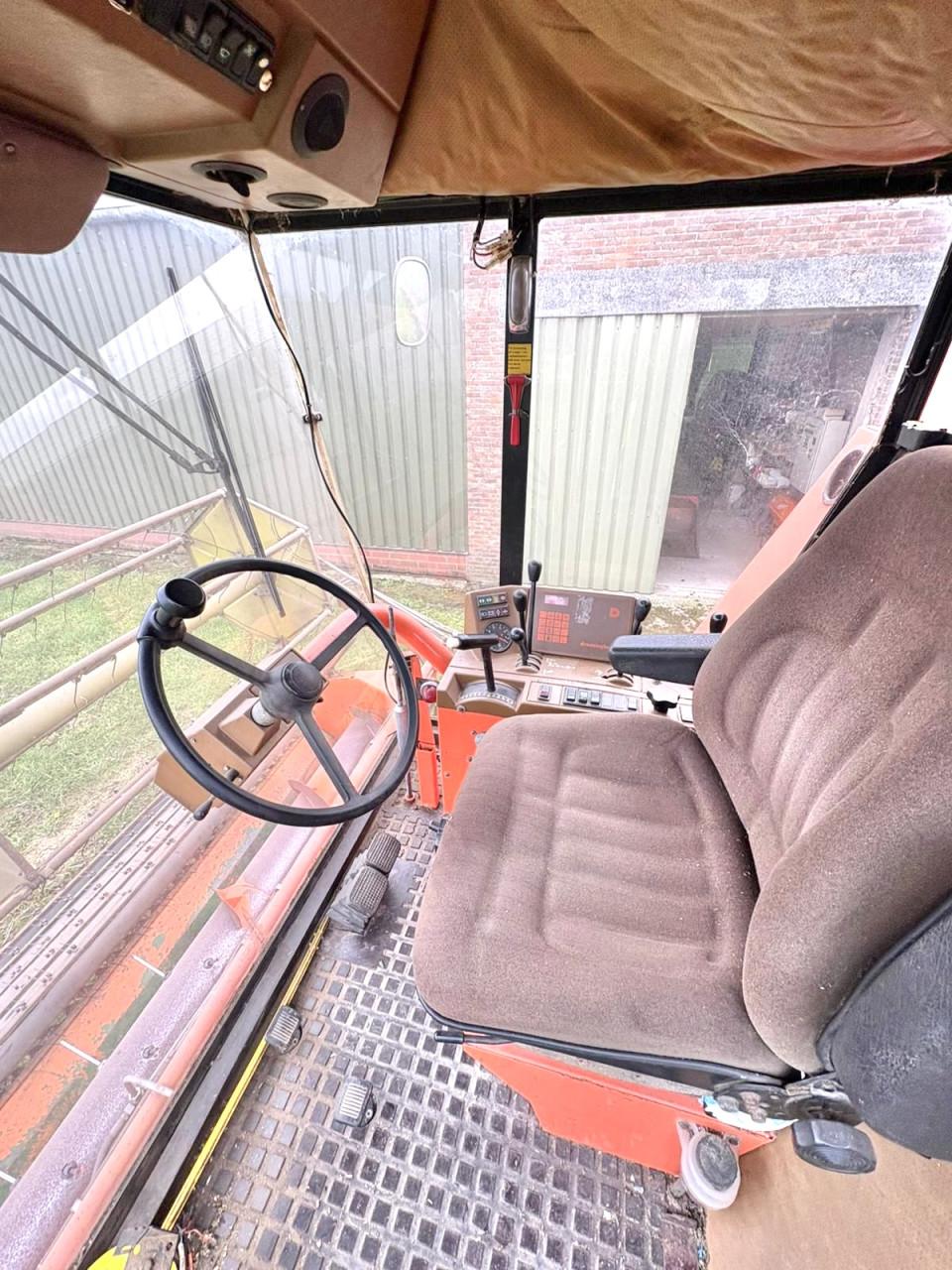Dronningborg D 8000 S Combine