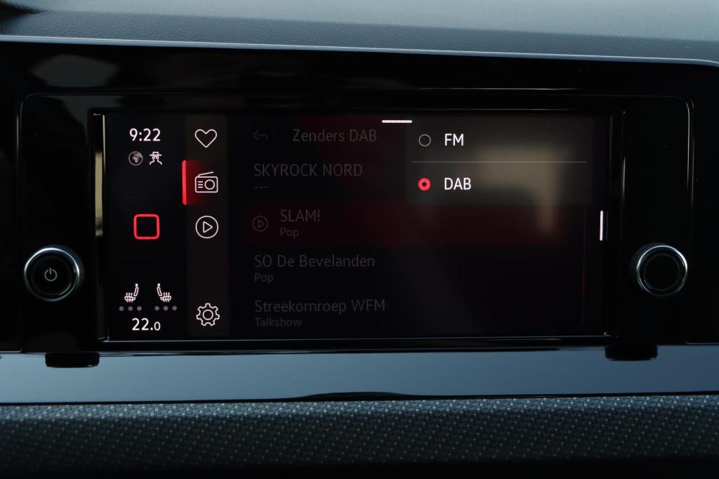 Volkswagen Golf 1.5 etsi r-line 130pk dsg7