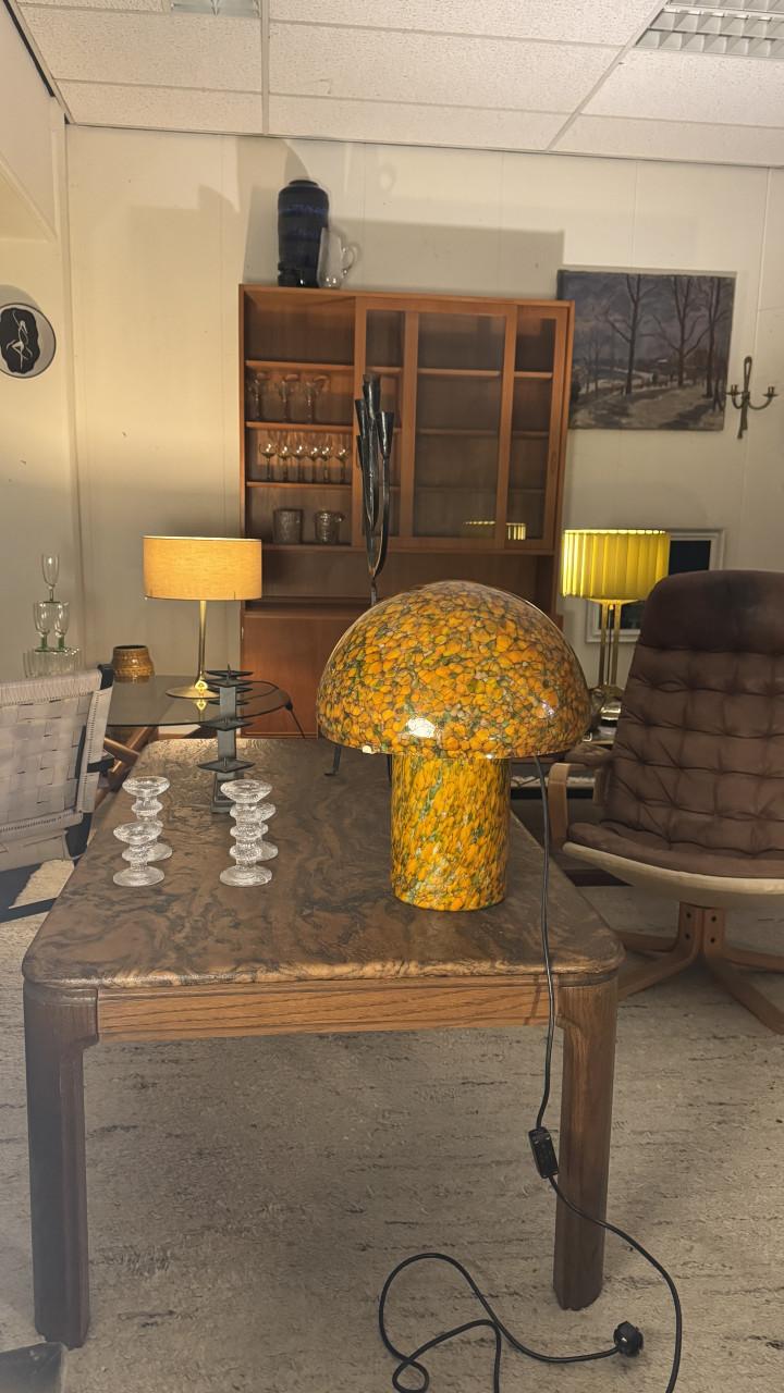 Vintage winkel uitverkoop met koopjes