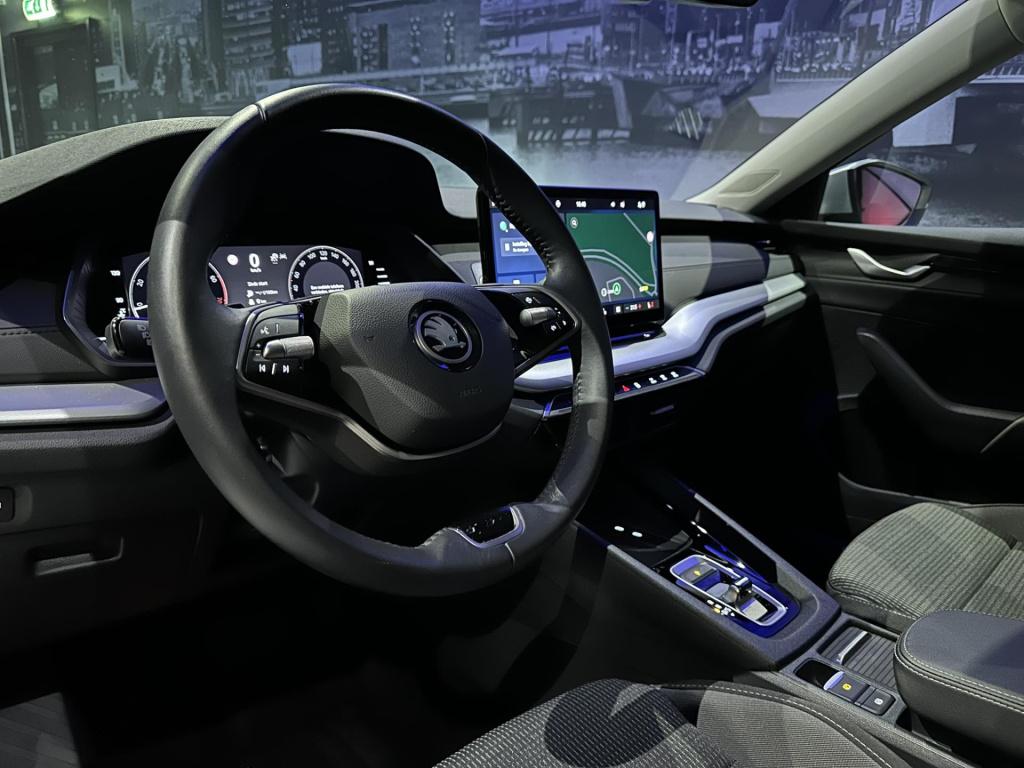 Skoda Octavia 1.5 tsi mhev business edition plus *navi*led*appconnect*camer