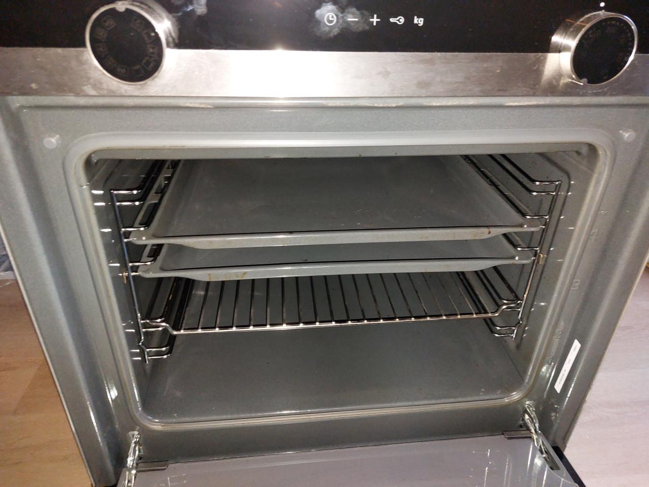 Inductie kookplaat met oven
