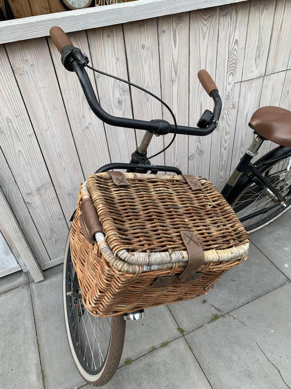 Cortina U4  26 inch transportfiets met drie versnellingen