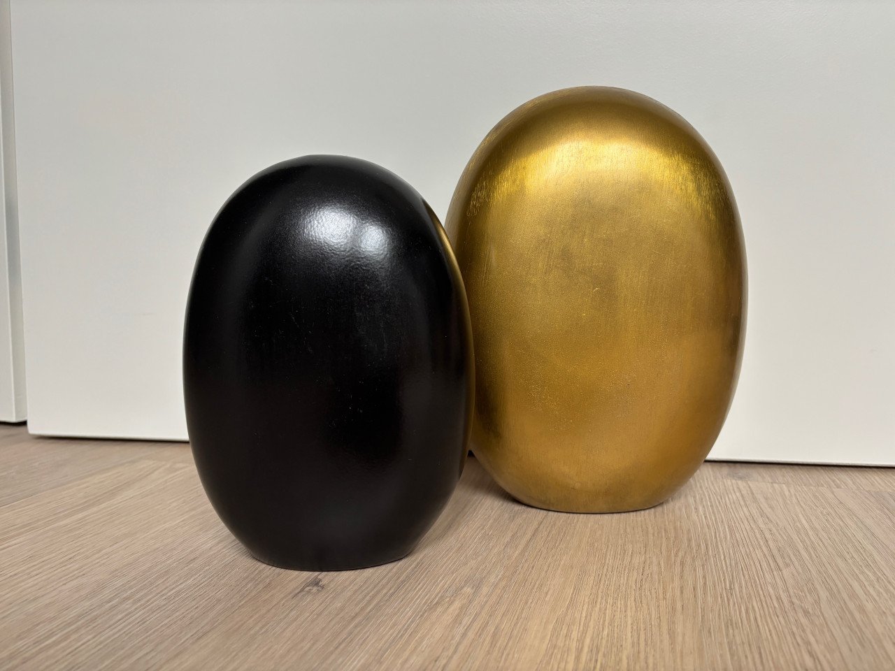 Twee egg windlicht/kandelaar zwart-goud