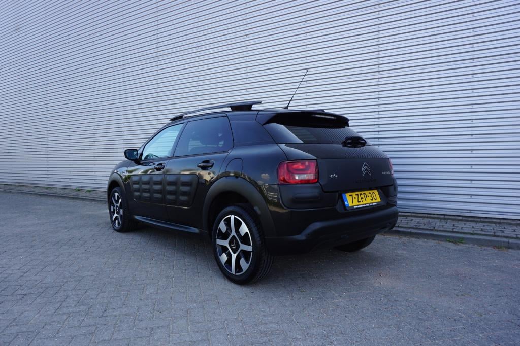 Citroen C4 Cactus 1.2 vti shine climate / navi / cruise / camera / pano / p
