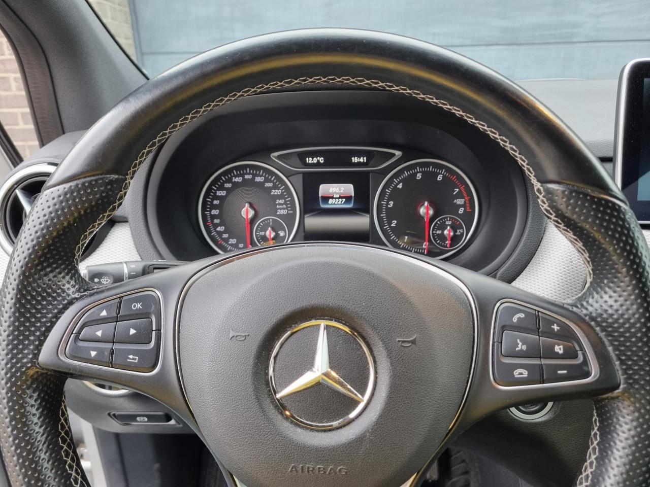 Mercedes B180, in uitstekende staat!