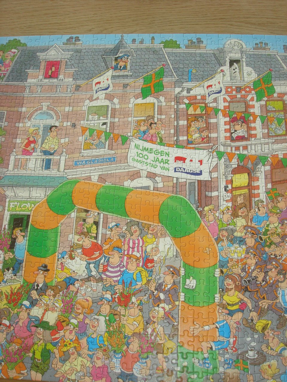 Complete Jan van Haasteren puzzel De 4 daagse Nijmegen 100 jaar