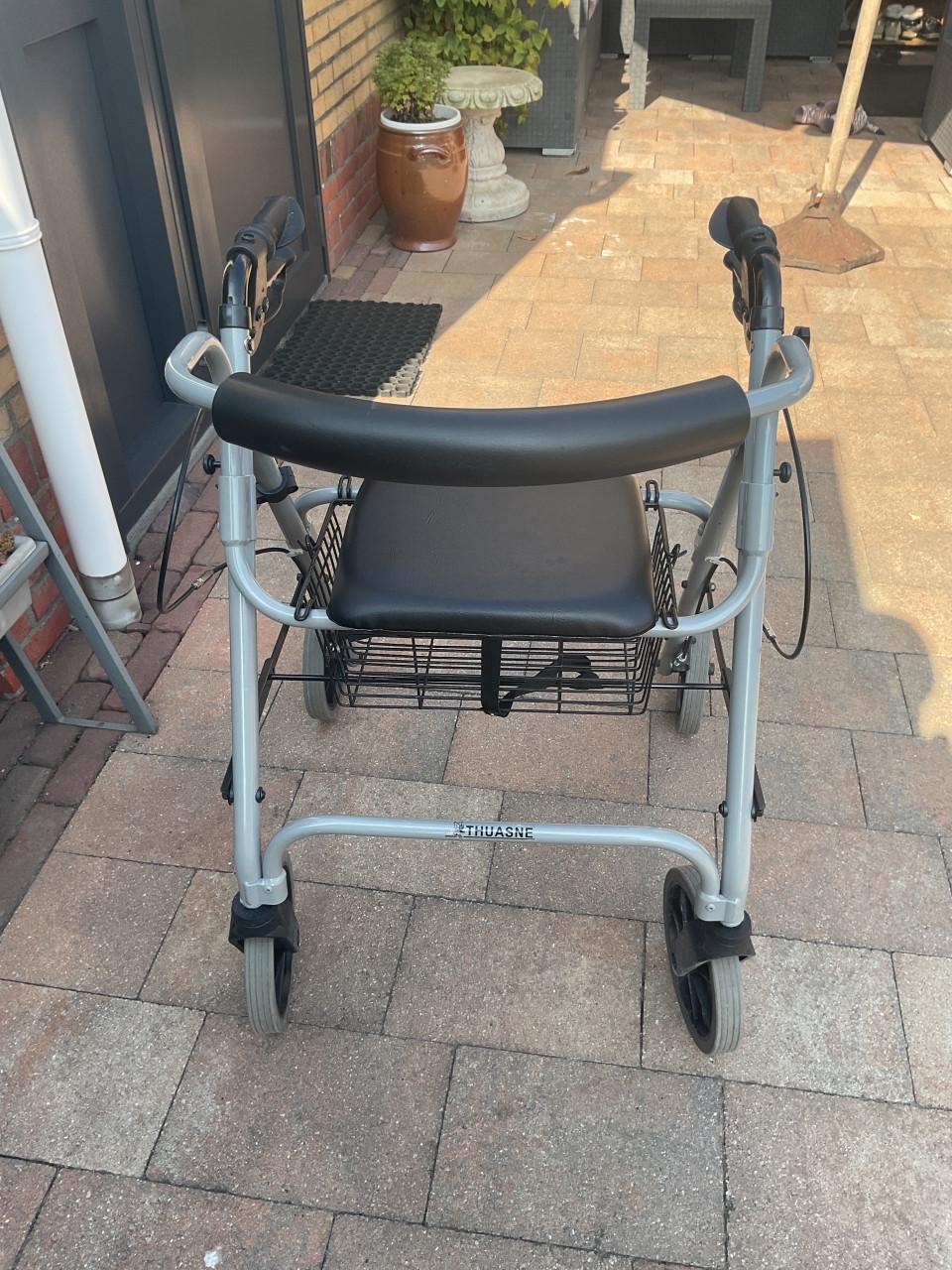 Thuasne Move Light Rollator