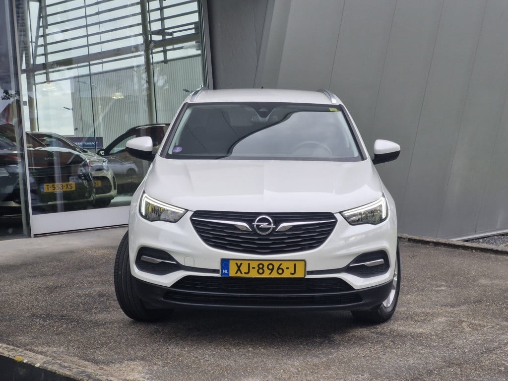 Opel Grandland X 1.2 turbo business +