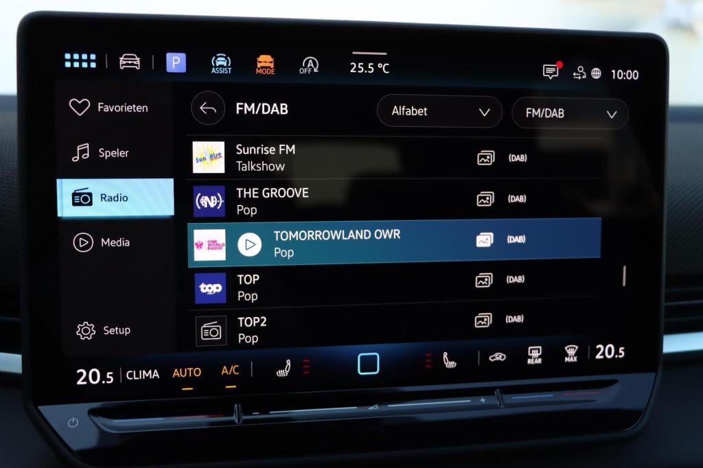 Volkswagen T-roc 1.5 etsi r-line first edition 150pk dsg7