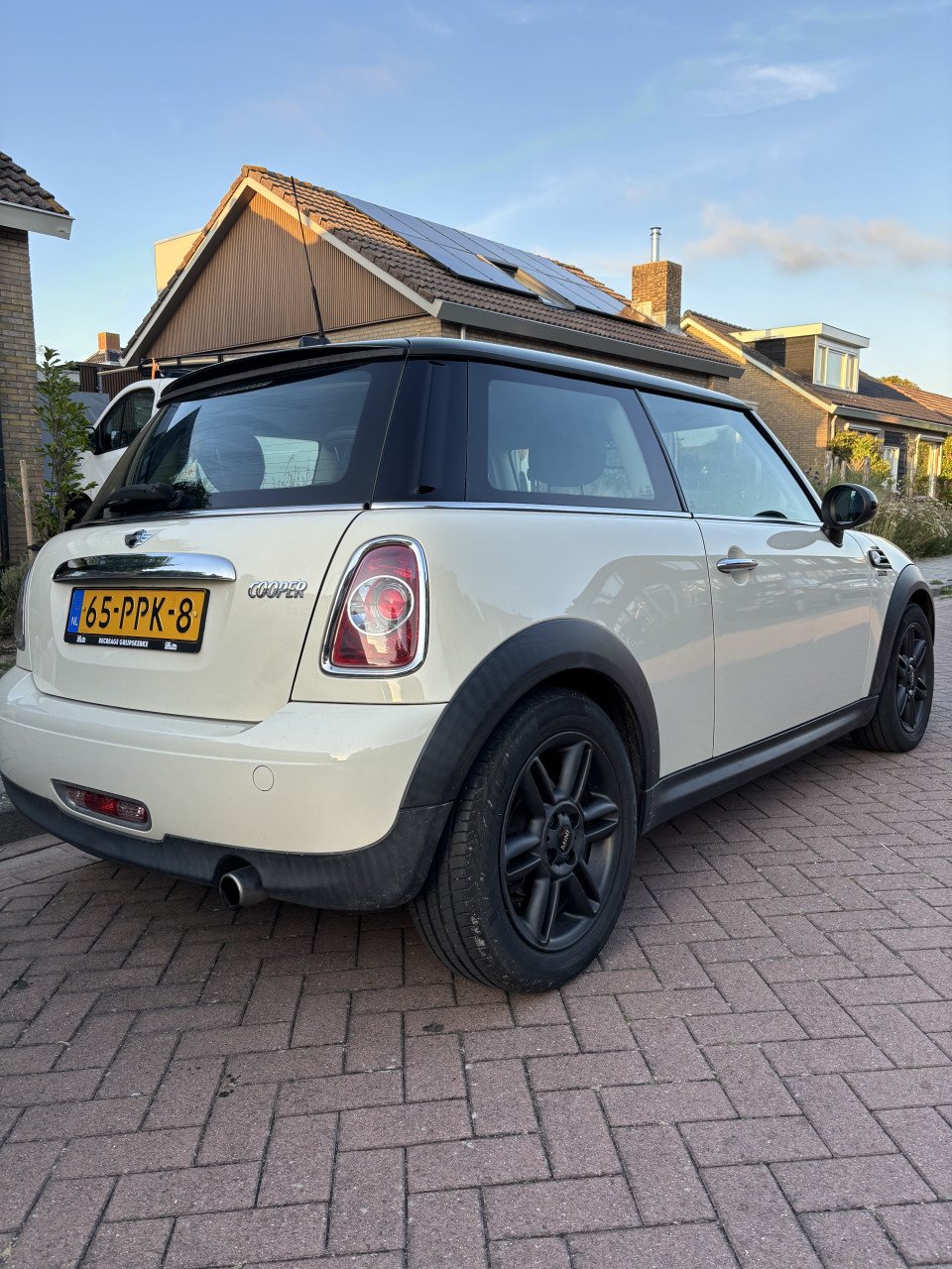 Mini Cooper 2011 (10 years edition)