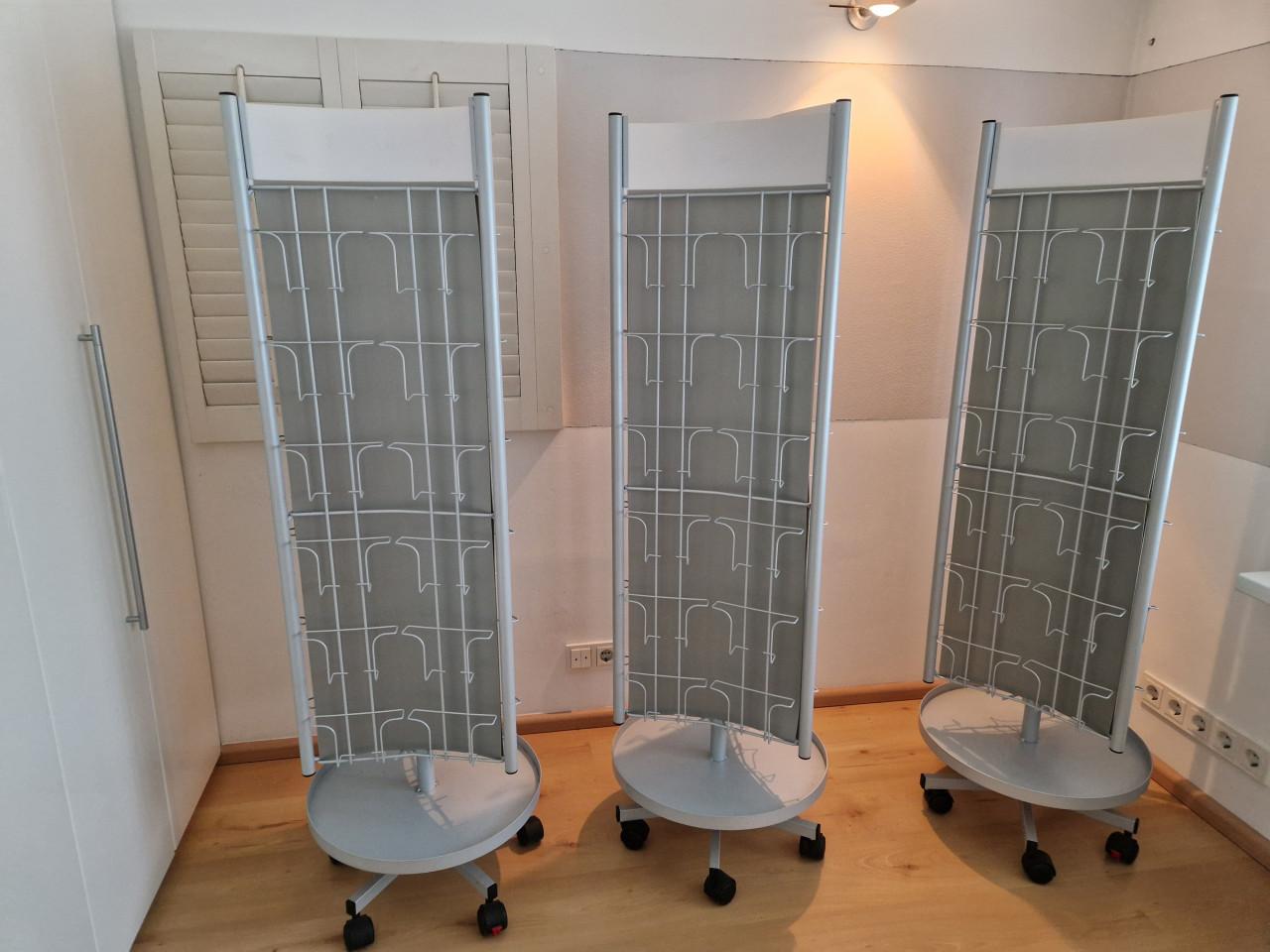 Draaibare displaystandaards