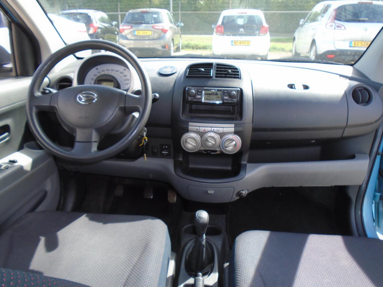Daihatsu Sirion2