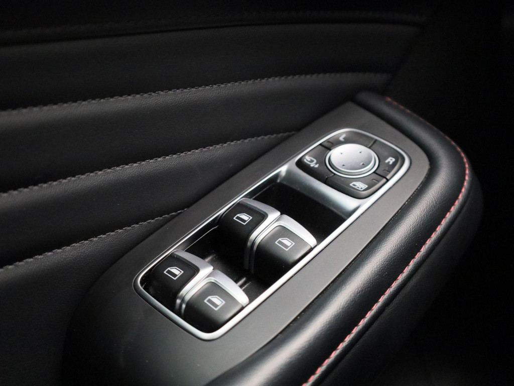 MG Ehs 1.5 tgdi luxury | panoramadak | leder sportstoelen | camera | apple 