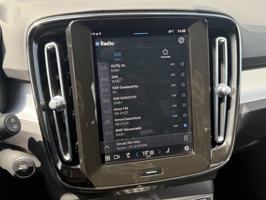 Volvo XC40 2.0 b4 plus dark