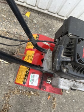 Murray Tuinfrees op benzine motor als nieuw. Winkelprijs €600,-