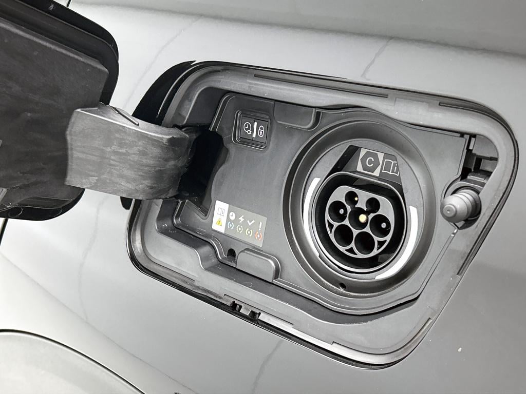 Peugeot 3008 hybrid 225 pk allure | rijklaar | stoelverwarming | elektronis