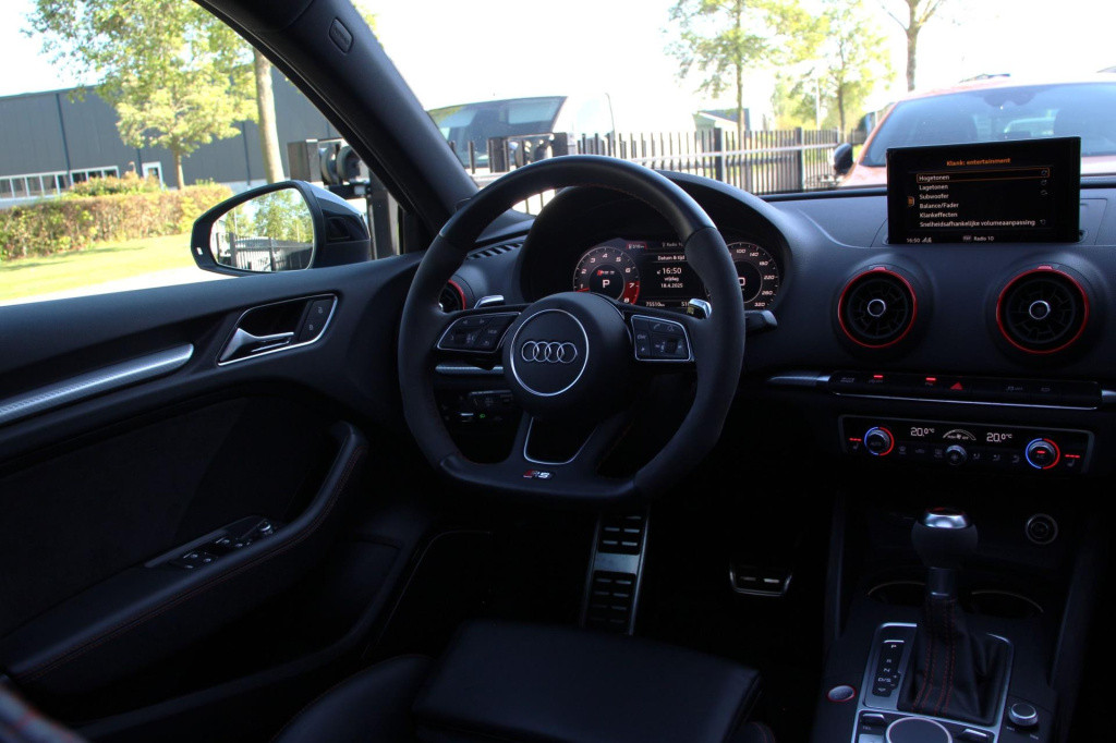 Audi Rs3 sportback 2.5 tfsi quattro - virtual - pano - matrix - rs stoelen 