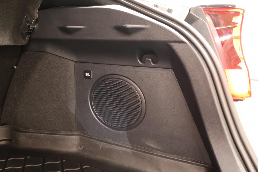 Toyota C-hr 2.0 hybrid bi-tone